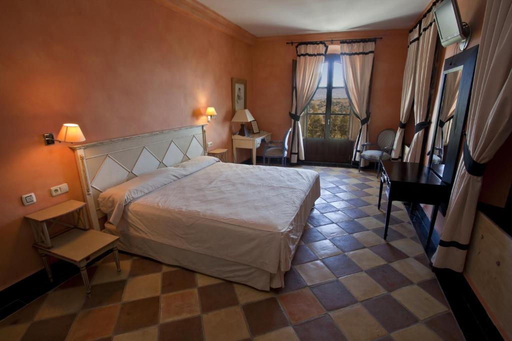 Hotel Casa Henrietta Jimena De La Frontera Room photo